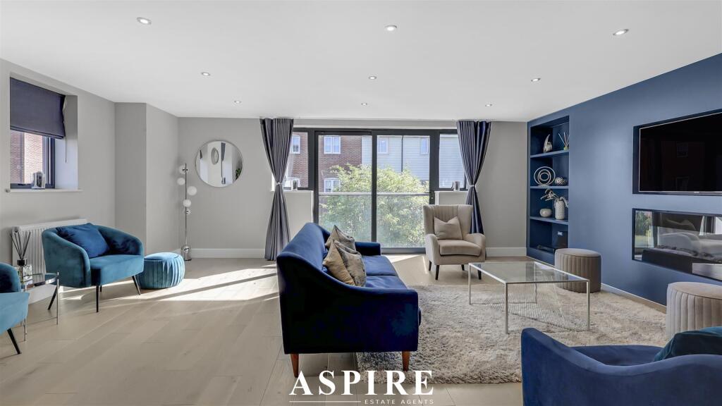 House in Southend-on-Sea - View 4