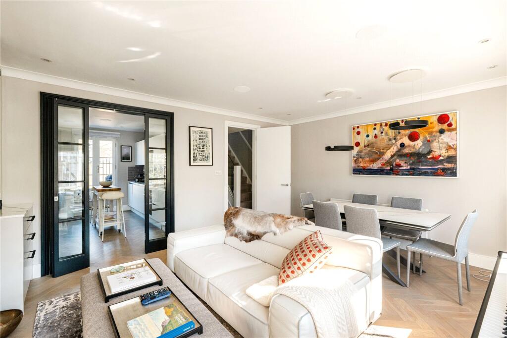 Apartment in London, City of Westminster - View 4