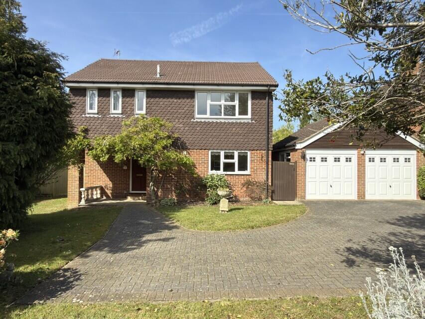 Main image of property: Butts Hill Road, Woodley, Reading, Berkshire, RG5