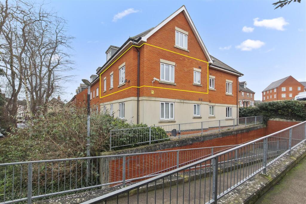 Main image of property: Rectory Gardens, Irthlingborough