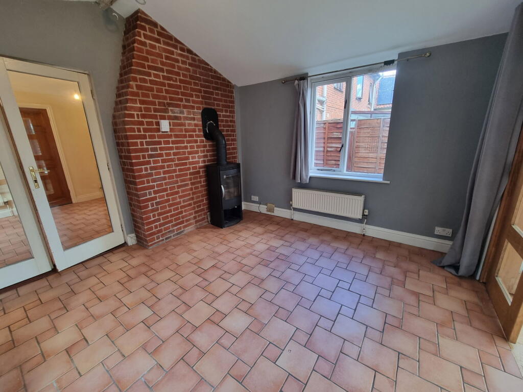 House in East Suffolk, Cratfield - More