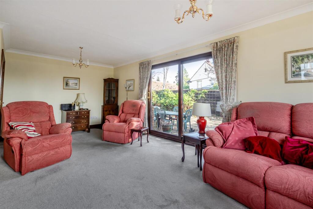Deansway, Chippenham photo 3
