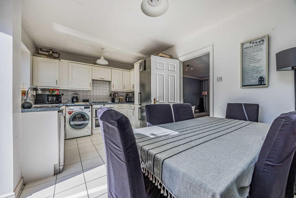 House in Chichester, Westbourne - View 4