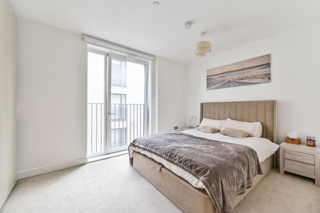 Apartment in London - More