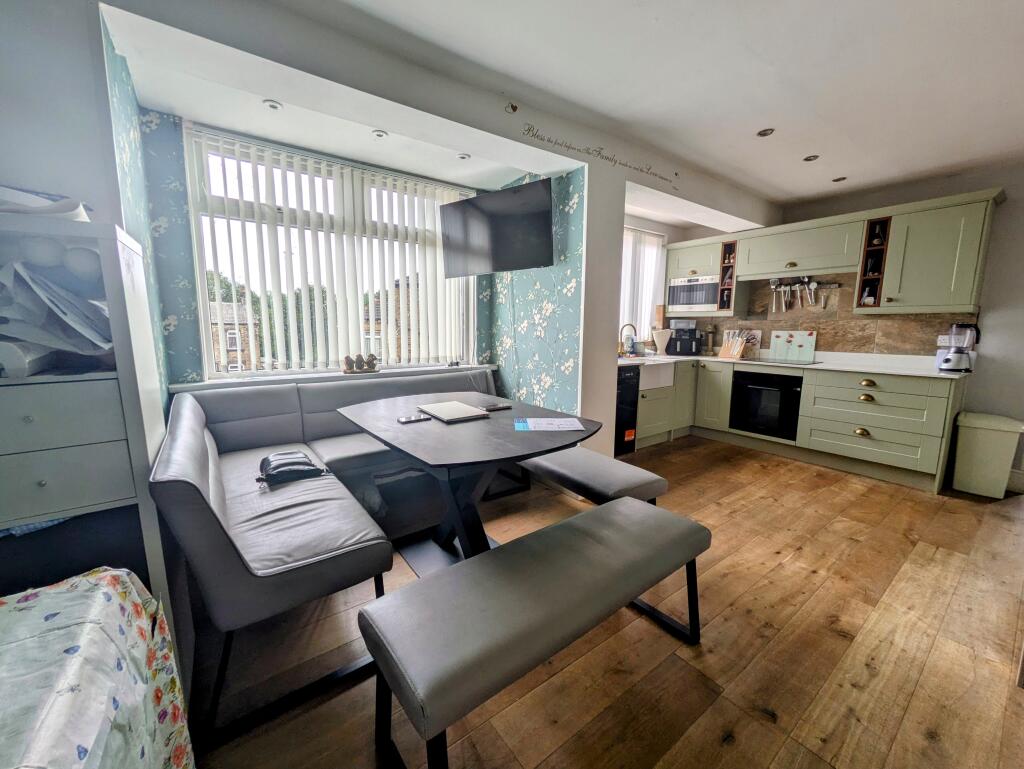 Additional image 4 of Greenside, Bradford, BD12