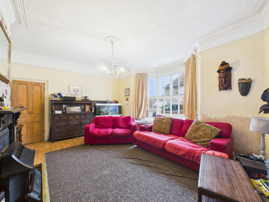South Cliff Road, Withernsea, Yorkshire, HU19 photo 4