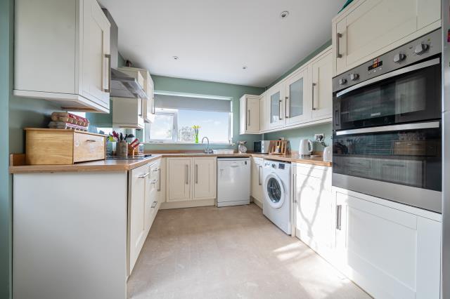 House in Newbury, West Berkshire - View 4