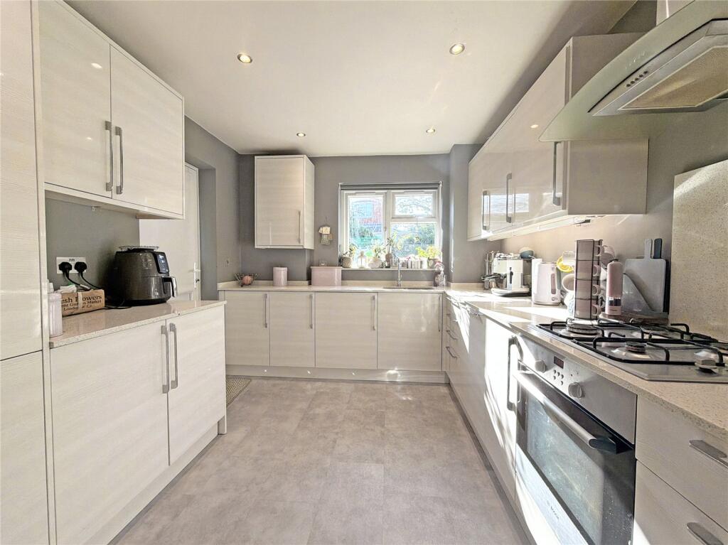 House in Redhill - View 5