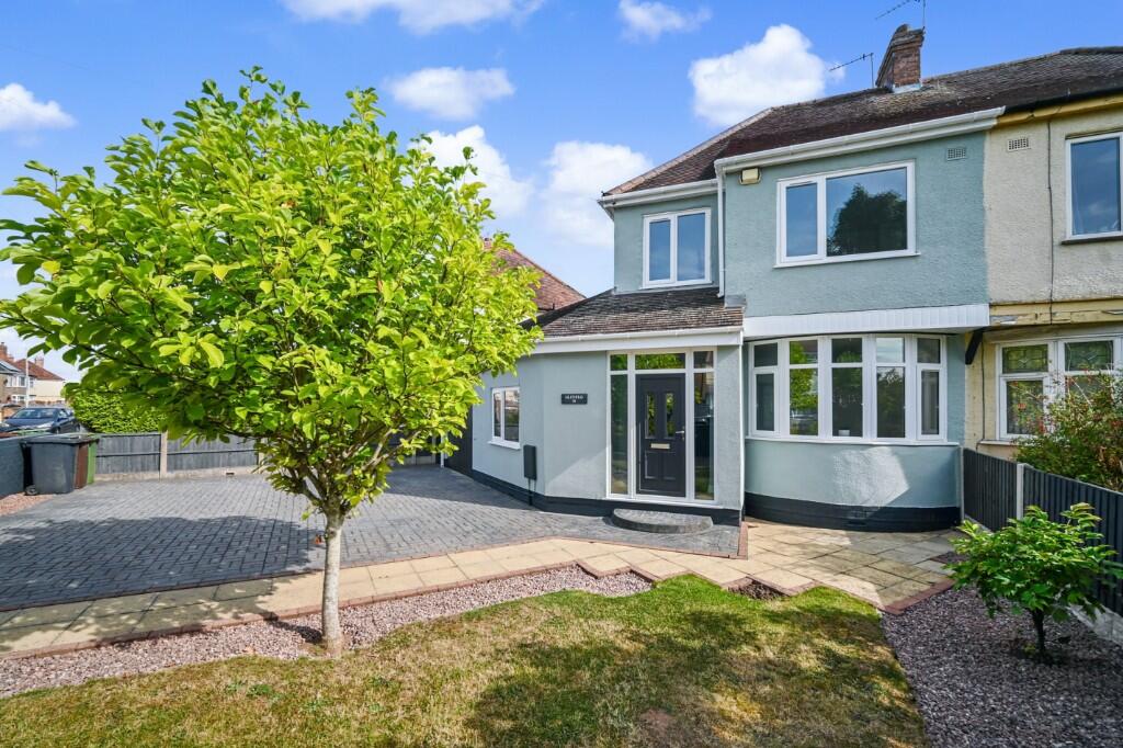 Blackburn Avenue, Claregate, Wolverhampton, West Midlands, WV6 photo 4