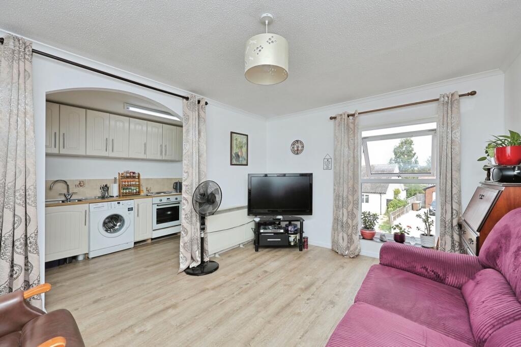 Apartment in Norwich - View 3