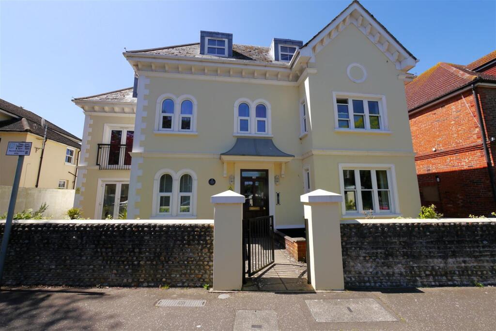 Main image of property: 19a Selden Road, Worthing