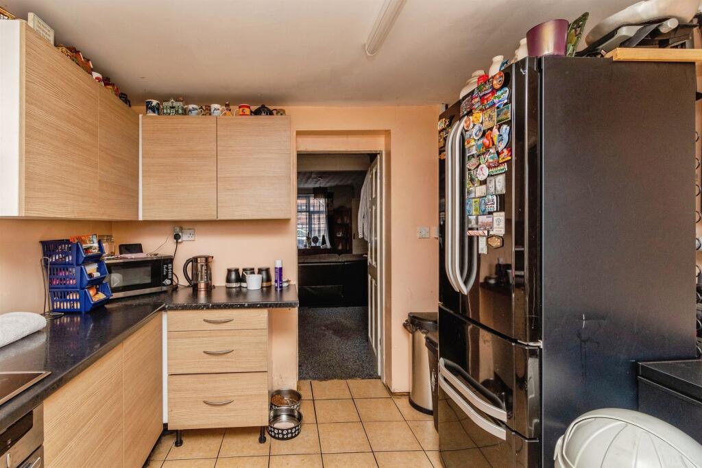 House in Walsall, West Midlands - View 5