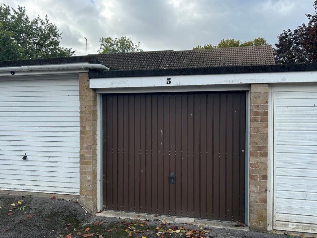 Garages 3,5 & 6 Benbow Court, Andover, Hampshire, SP10 1PW photo 4