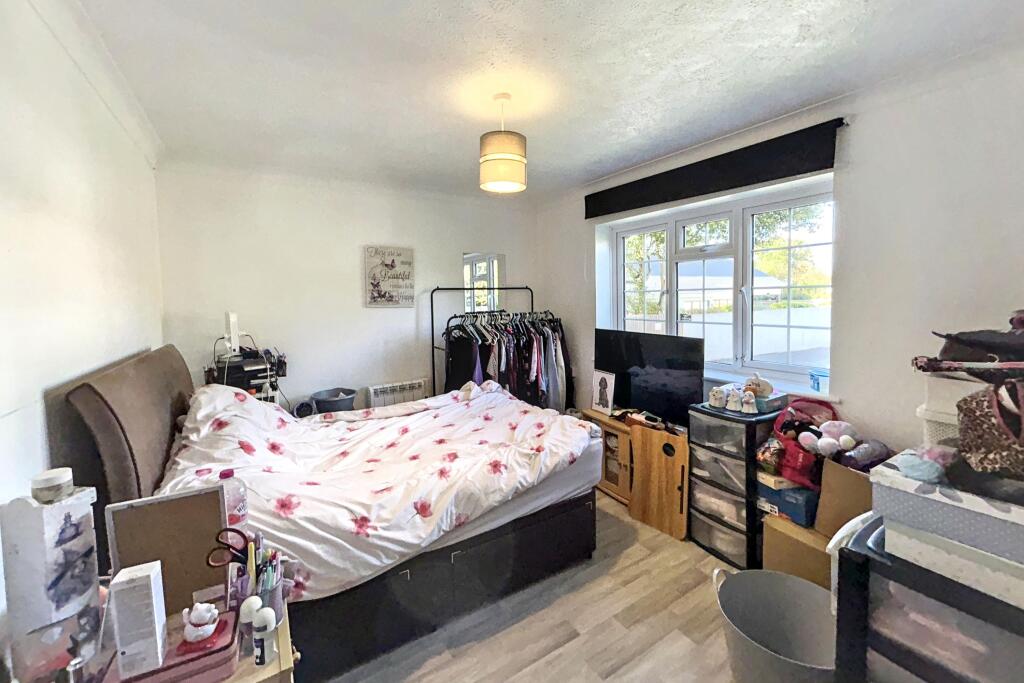 Apartment in Tonbridge - View 5