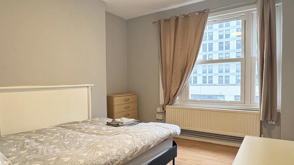 3 bedroom flat for rent