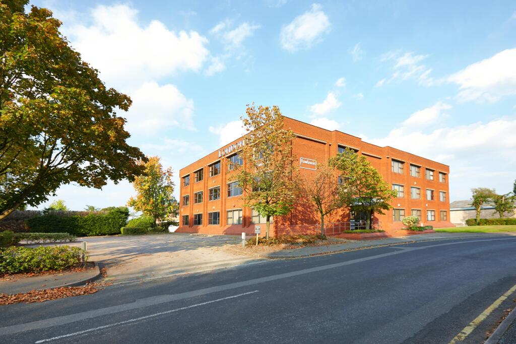 London House London Rd S Poynton Stockport Cheshire East SK12 1YP.jpg