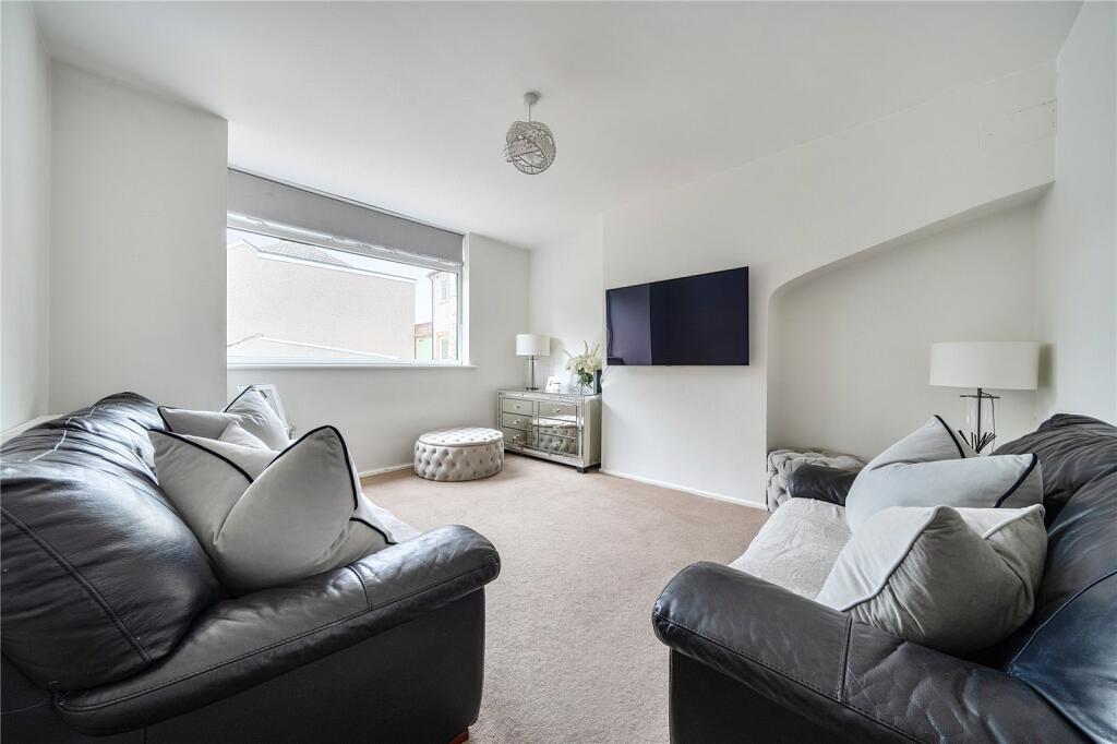 House in Dartford - View 2