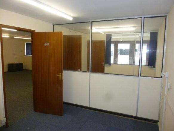 Photo 12