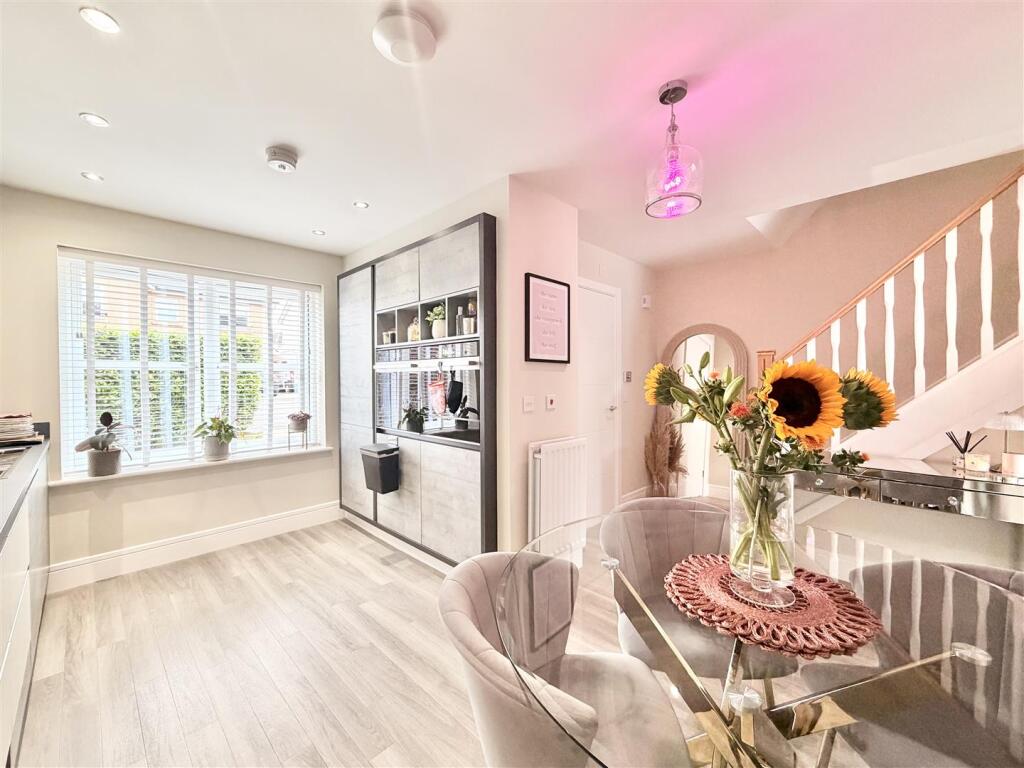 House in Blantyre, Greenhall Village, High Blantyre - View 5