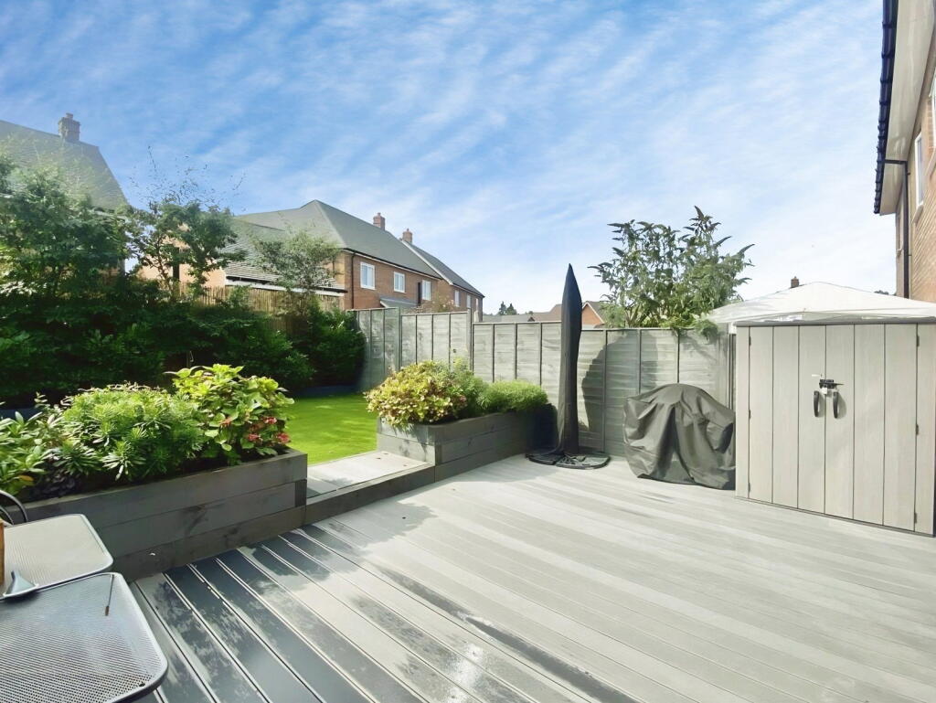 Fortuna Road, Blunsdon, Swindon, SN26 7AT photo 4