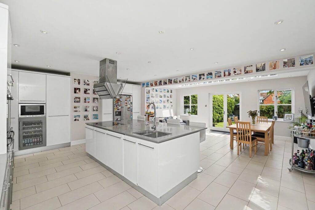 House in North Hertfordshire, Hertfordshire - View 4