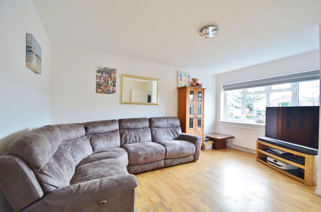 Cavalier Road, Thame, OX9 3TP photo 4