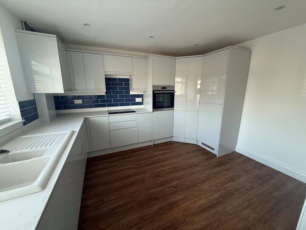 Ingleside Crescent, Lancing photo 3