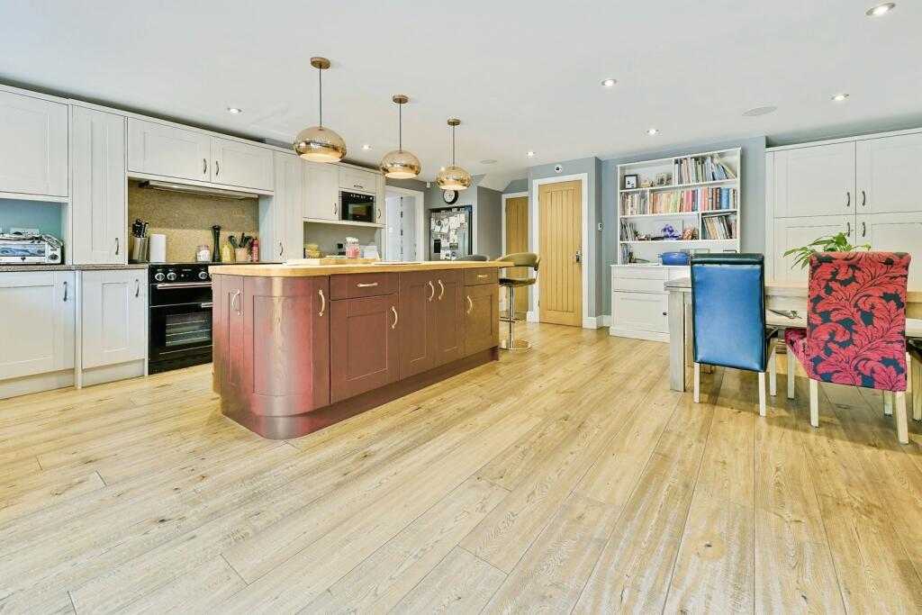 House in Stevenage - View 5