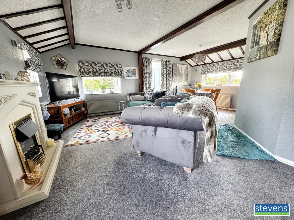  Springfield, Four seasons village, Winkleigh, Devon, EX19 photo 4