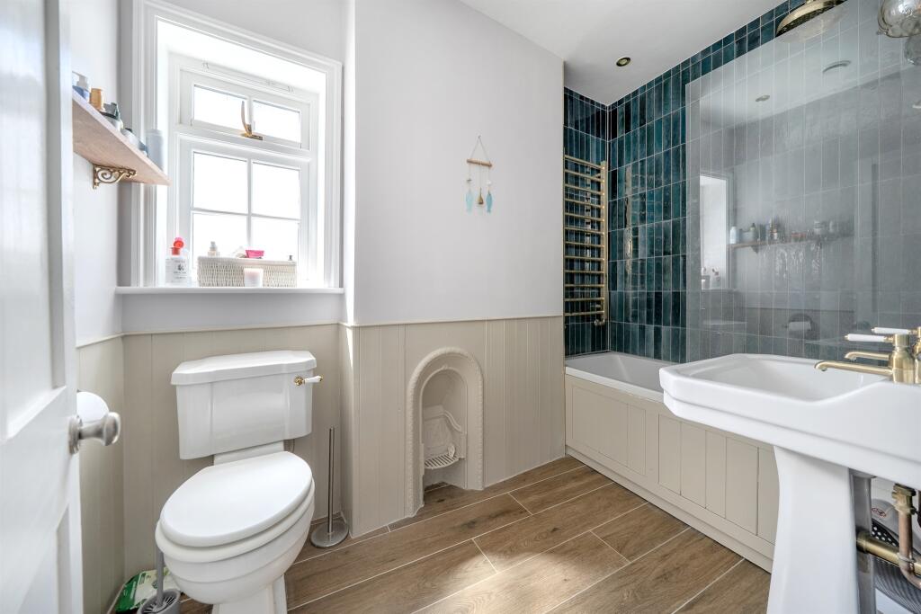 Additional image 4 of Waterside, London Colney, St. Albans