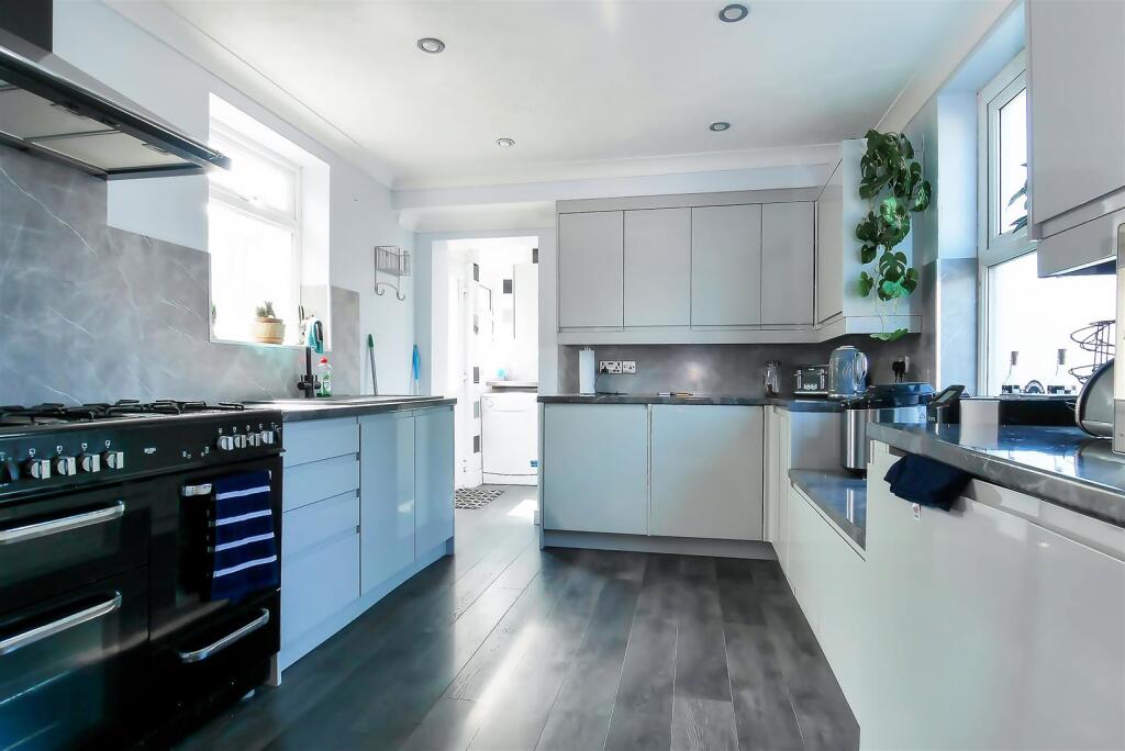 House in Arun, Littlehampton - More