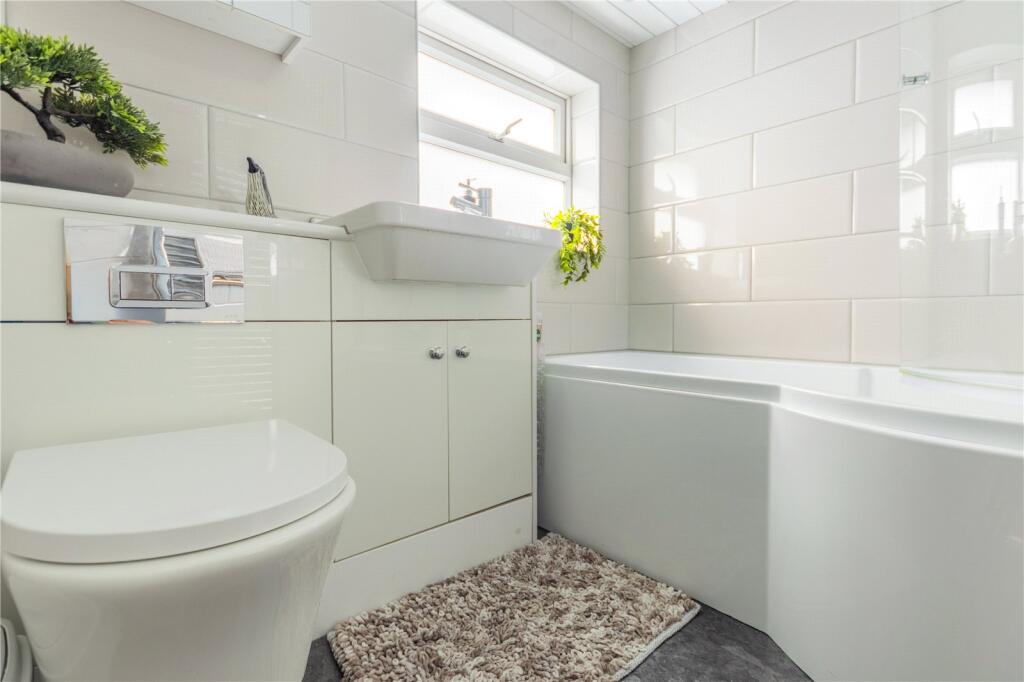 House in Rochdale, Greater Manchester - View 4