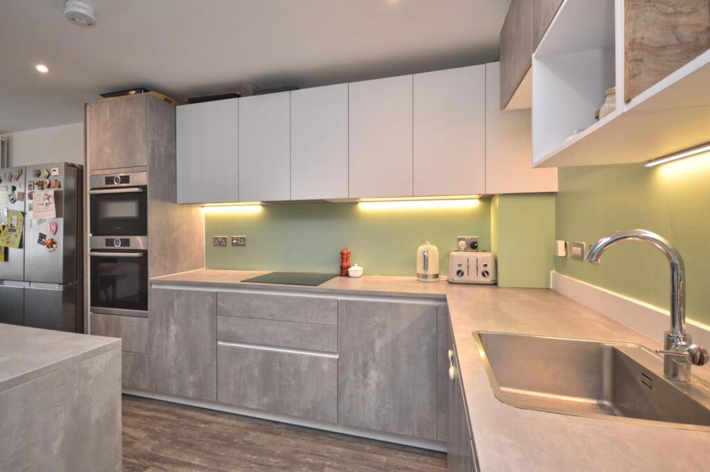 House in Keynsham, Bath and North East Somerset - View 5