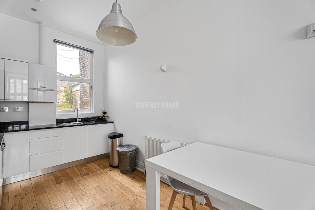 Apartment in London - View 4