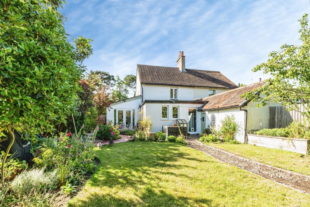 House in Burghfield - View 4