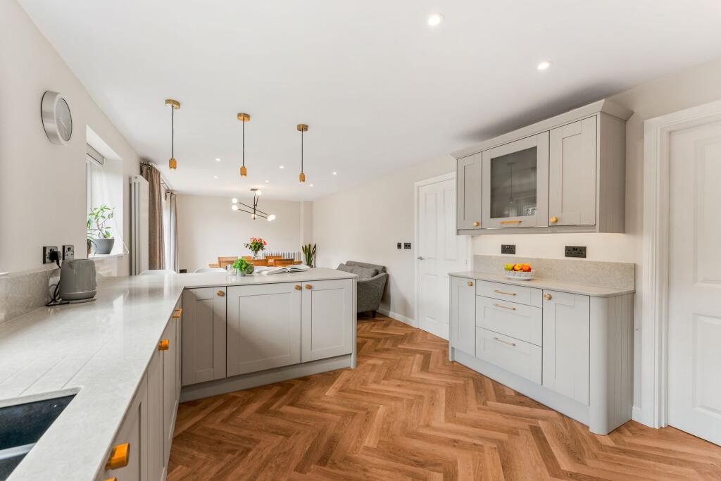 House in Northwich, Honeyvale Gardens, Moulton - View 4