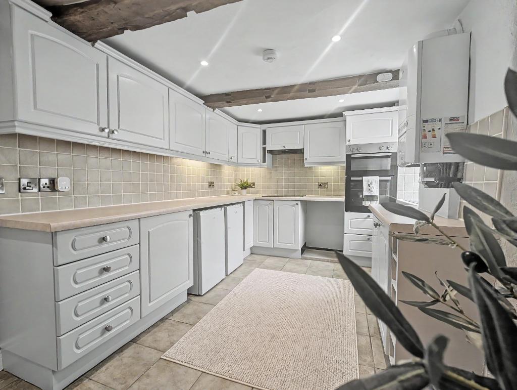 House in Hyndburn, Oakenshaw - View 4