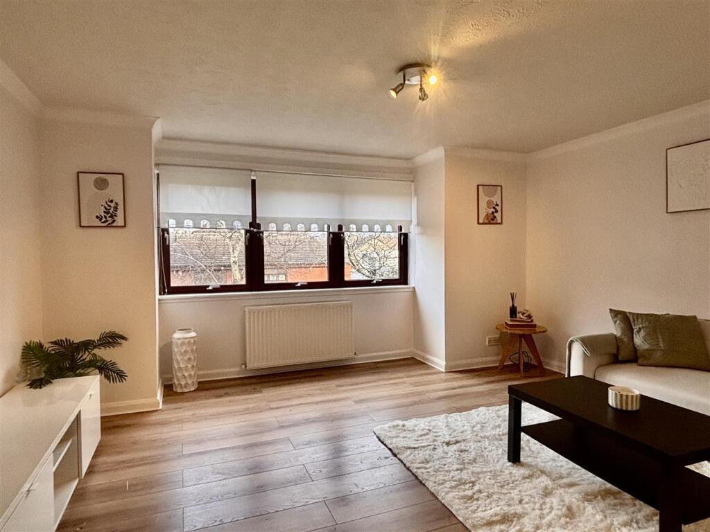 Whittagreen Court, Motherwell photo 3