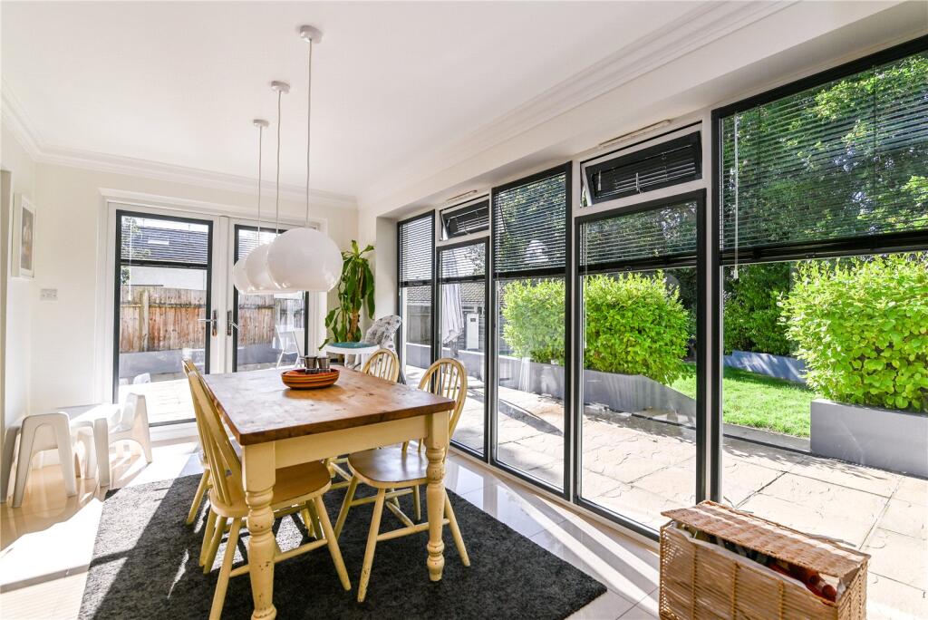 House in New Forest, Ashley, New Milton - View 2