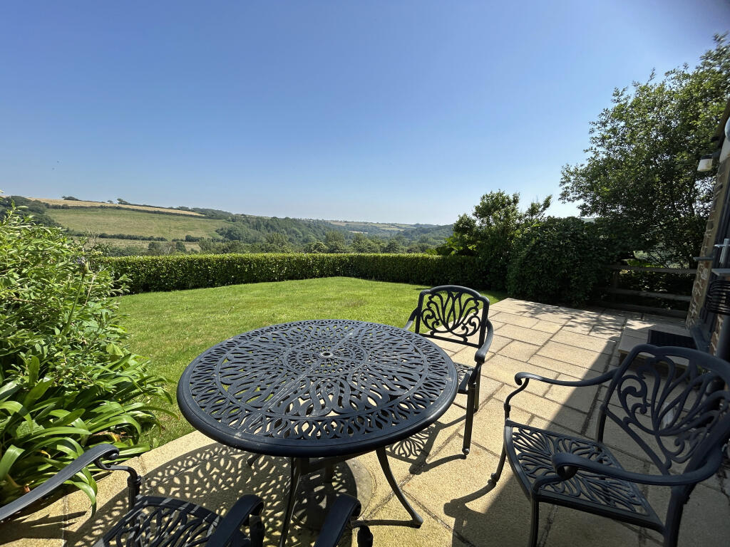 House in Helston, Cornwall - View 2