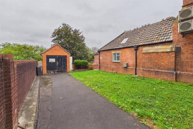 11 Huntspill Road, Highbridge, Somerset TA9 3DD |