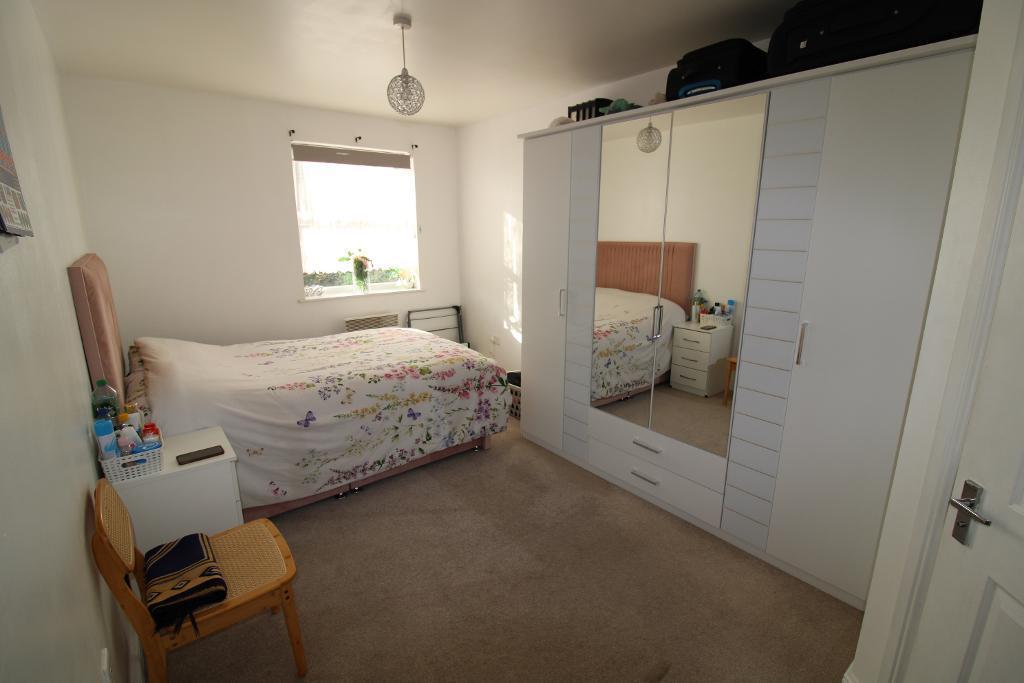 Apartment in Milton Keynes - View 5
