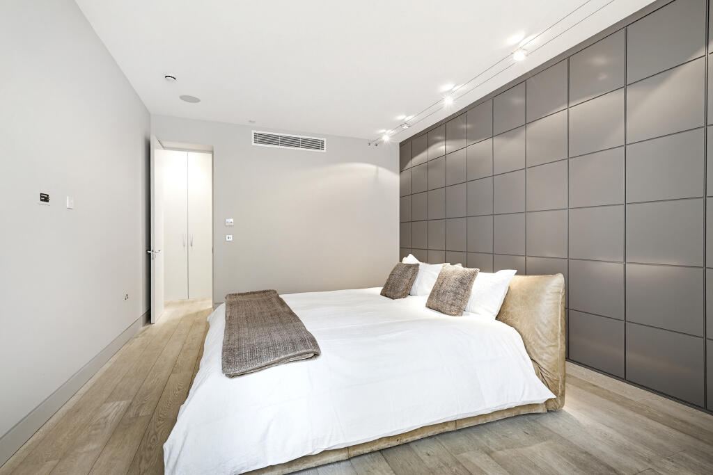 4 bedroom maisonette for rent