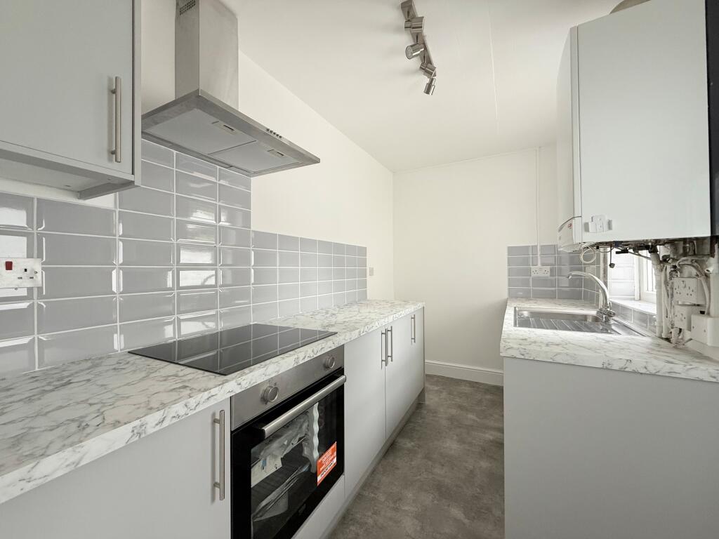 House in Stoke-on-Trent - More