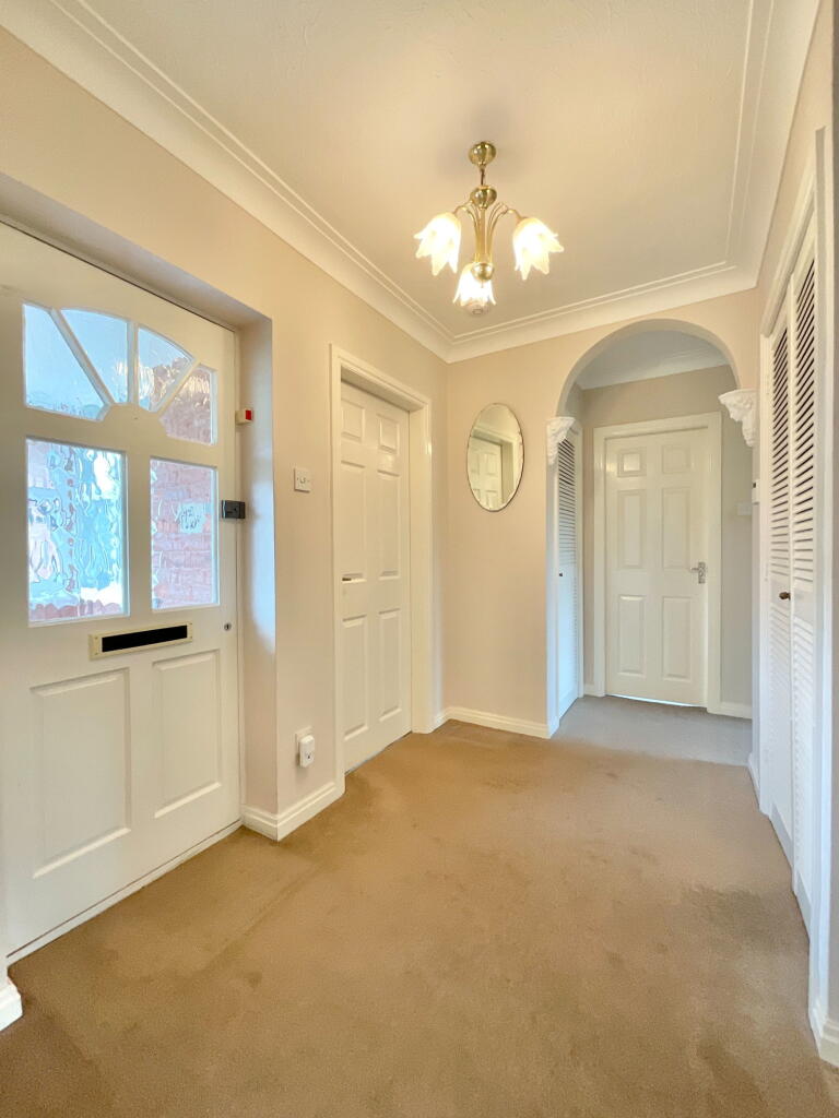House in Sefton, Liverpool City Region - View 3