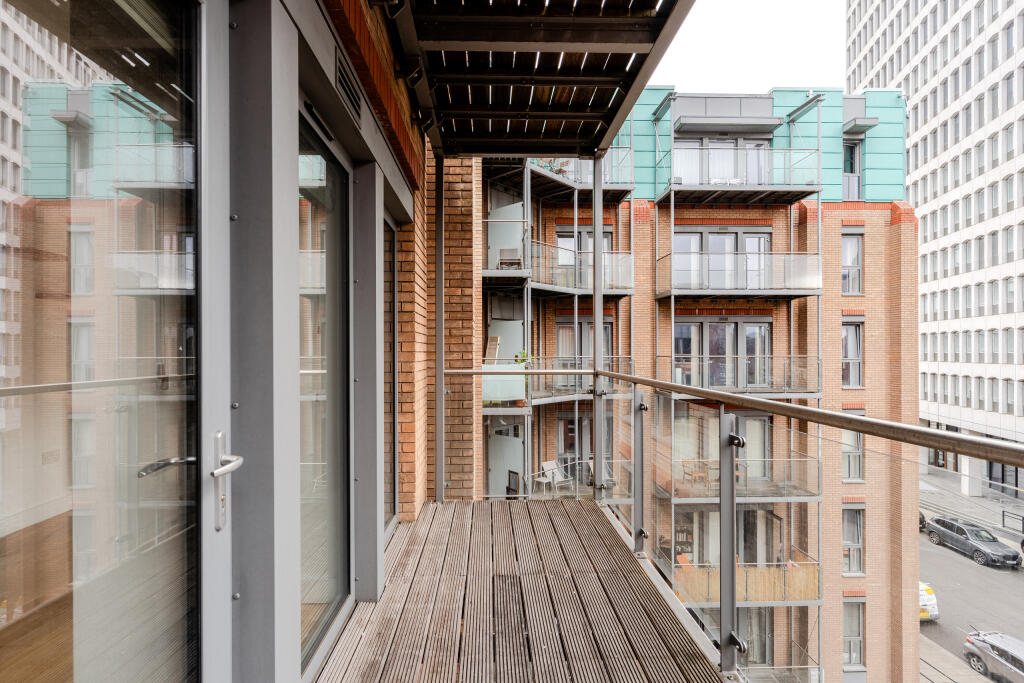 Apartment in Bristol, Finzels Reach, Redcliffe - View 2