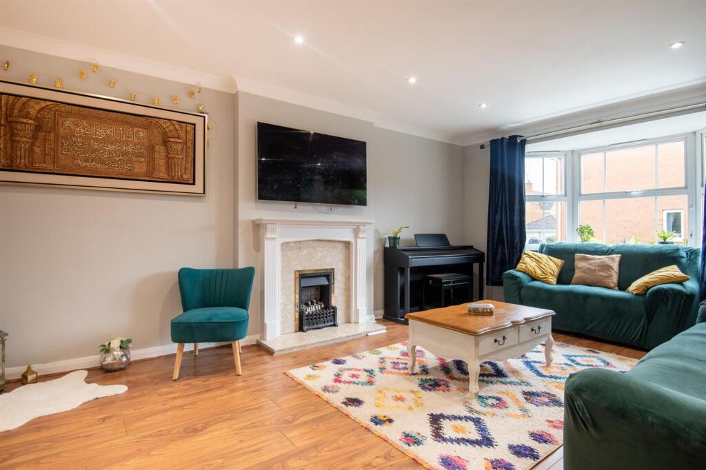 House in Wellingborough - More