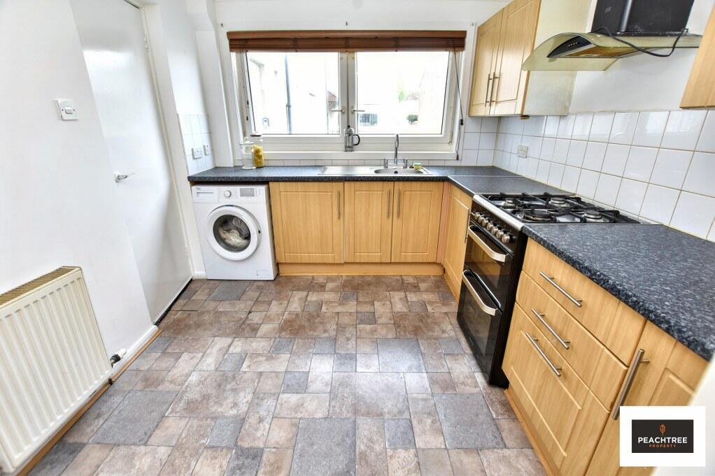 House in Erskine, Park Mains - View 2