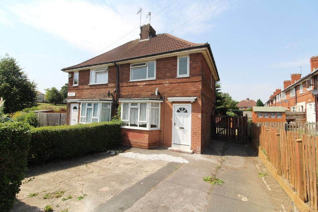 Main image of property: Skelwith Approach, Leeds, LS14