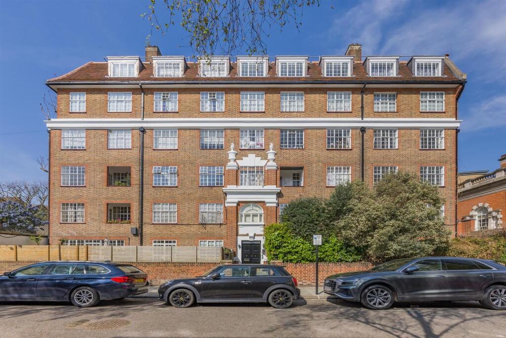 Main image of property: KINGS COURT SOUTH, CHELSEA MANOR GARDENS, CHELSEA, SW3